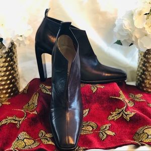 GUCCI Leather Booties